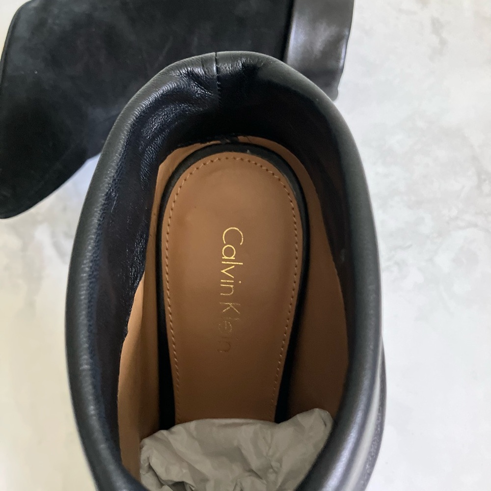 CALVIN KLEIN Black Searra Kid Suede Heels Size 7 - Picture 7 of 9